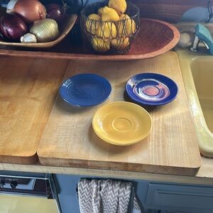 3 small plates. Yellow and blue. Fiesta ware style.